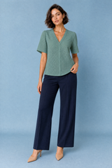 Weißer V-Ausschnitt Bluse mit Lochmuster