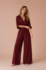 V-Ausschnitt-Jumpsuit mit hoher Taille