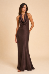 Braunes Halterneck-Kleid, rückenfrei