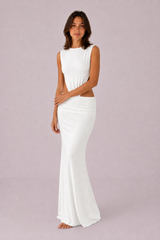 Langes Kleid mit offenem Rücken und Cut-out-Taille