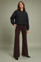 Kurze gesteppte Baseballjacke