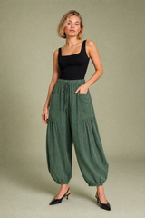 Weite Hochtaillen-Faltenhose