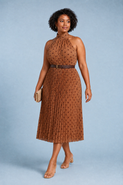 Weiterleitung Rückenfreies Polka-Dot-Kleid