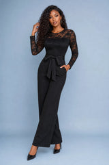 Spitzen-Jumpsuit mit weiten Beinen