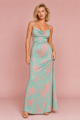 Florale Robe mit freiem Rücken