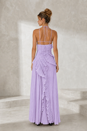 Langes Neckholderkleid mit Rüschen