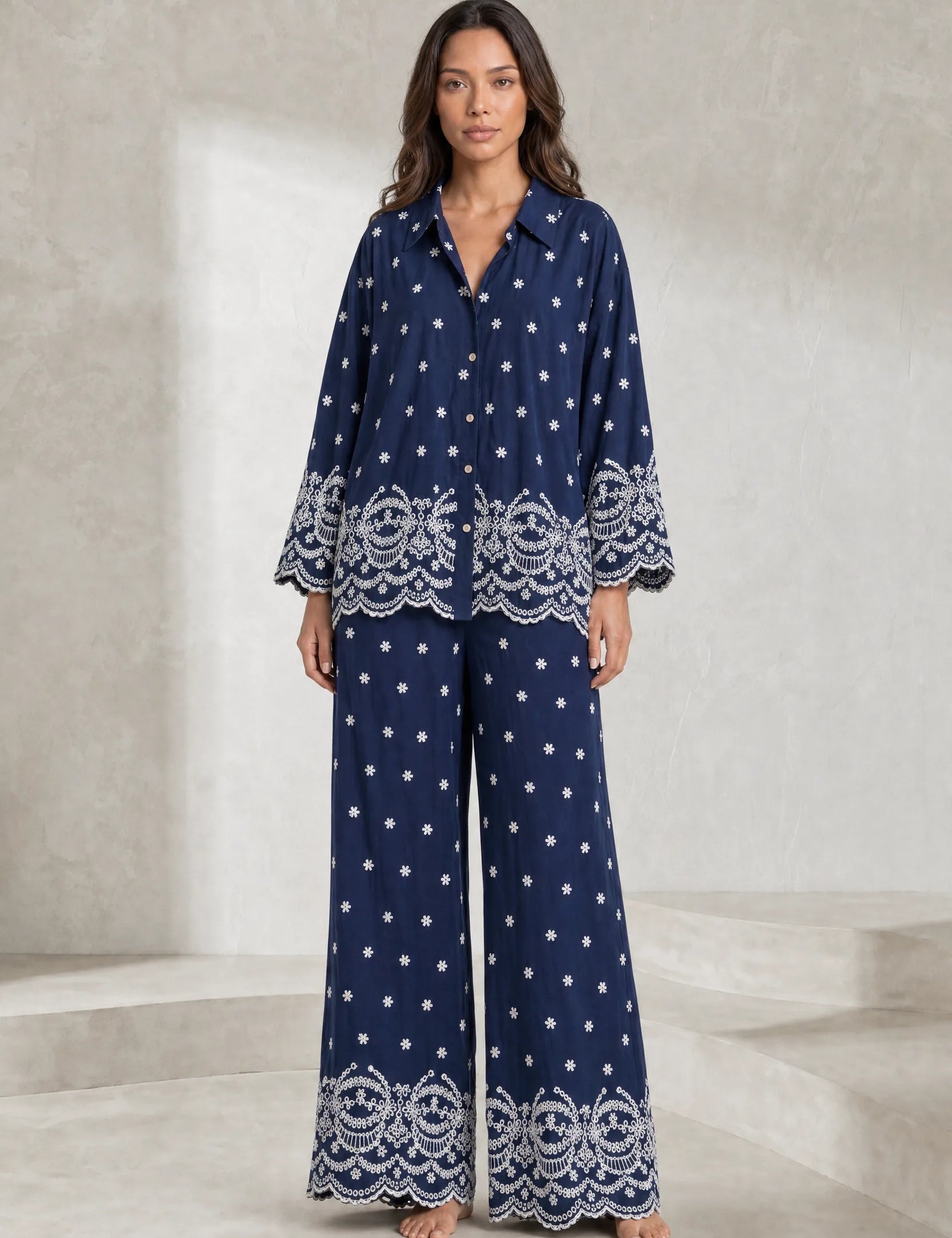 Ensemble bleu marine ample brodé | Lounelle Paris