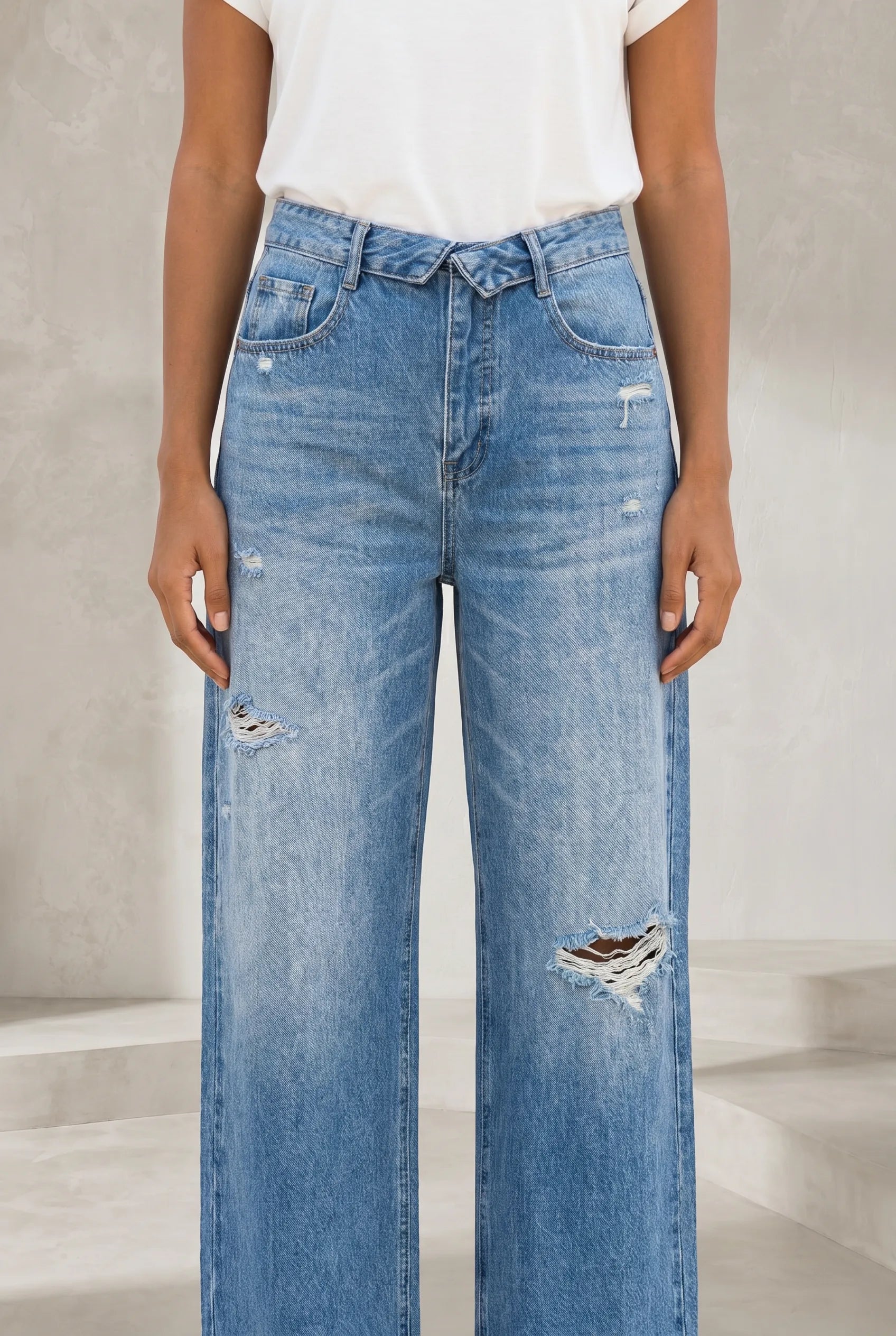Jean bleu moyen jambe large taille repliée | Lounelle Paris