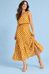 Gelbes Maxikleid mit Polka-Dots, hochgeschlossenem Ausschnitt und Drapierung