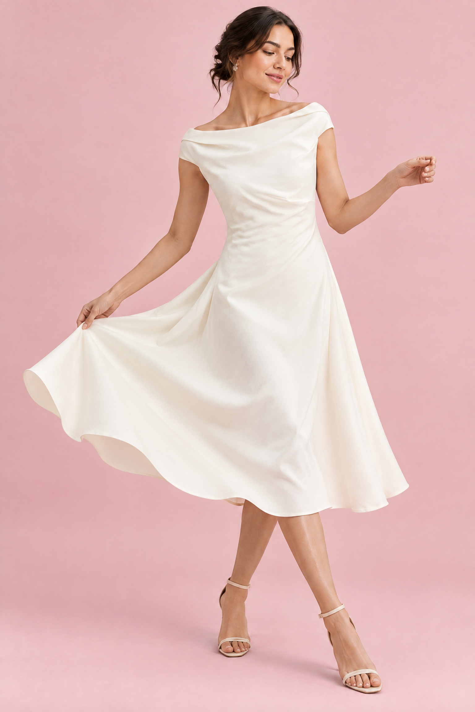 Robe trapèze blanc crème midi | Vue en mouvement | Lounelle Paris