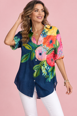 Marineblaue Bluse mit Blumenmuster und Kragen