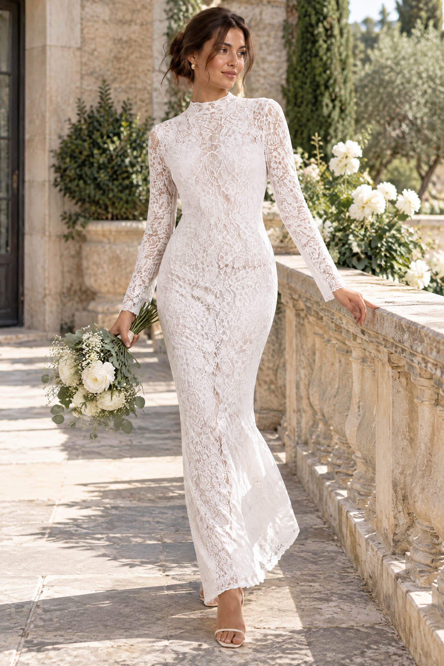 Robe longue blanche en dentelle | Photo lifestyle | Lounelle Paris