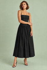Schwarzes Maxikleid mit Korsett-Oberteil