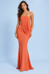 Oranges trägerloses Maxikleid mit Volants