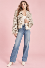 Off-White-Kunstfelljacke mit Leopardenmuster
