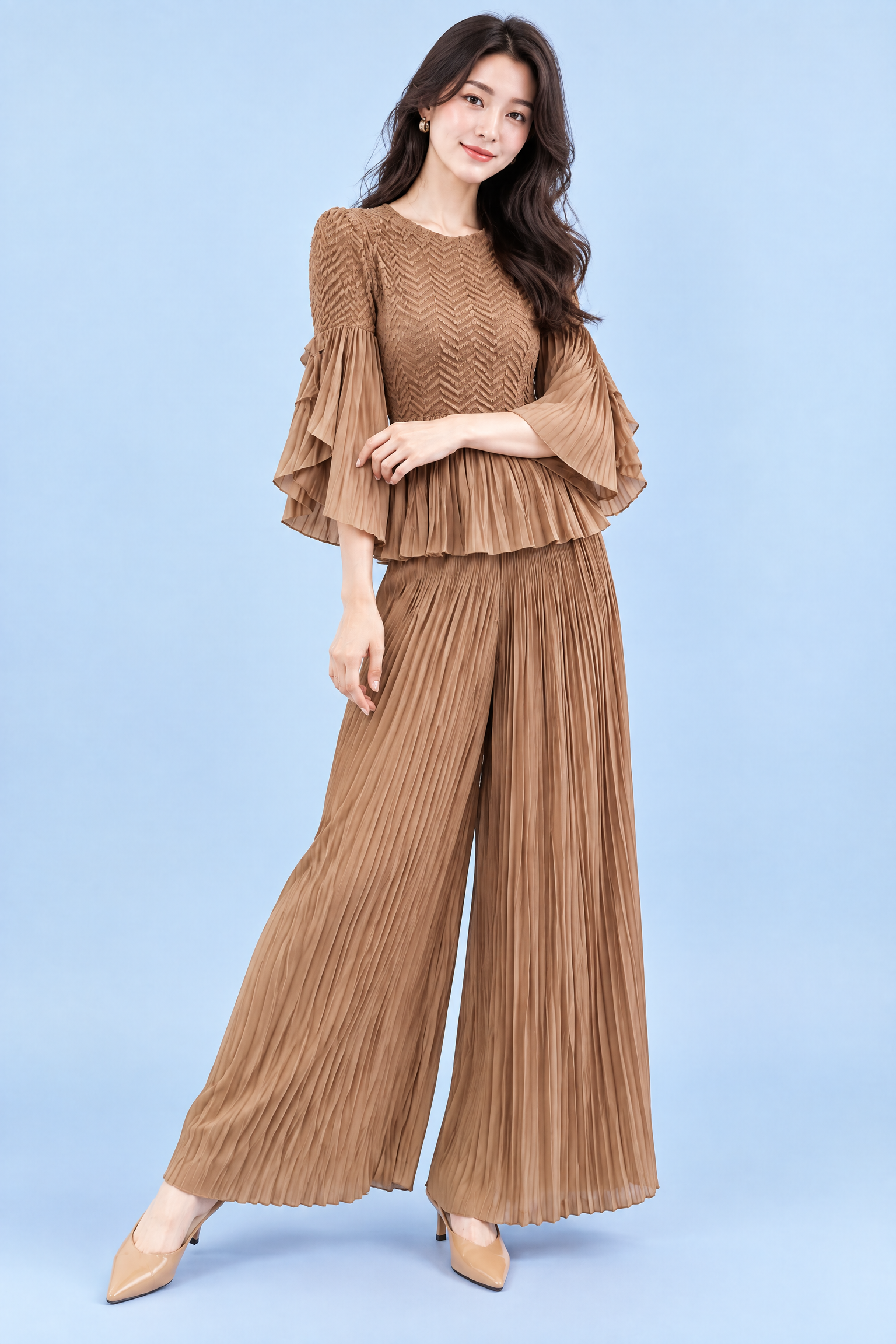 Ensemble plissé marron avec pantalon large | Vue de dos | Lounelle Paris