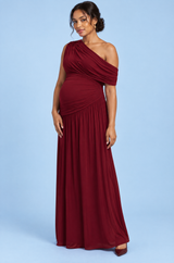 Bordeauxfarbenes Umstands-Maxikleid mit asymmetrischem Ausschnitt und tief angesetzter Taille
