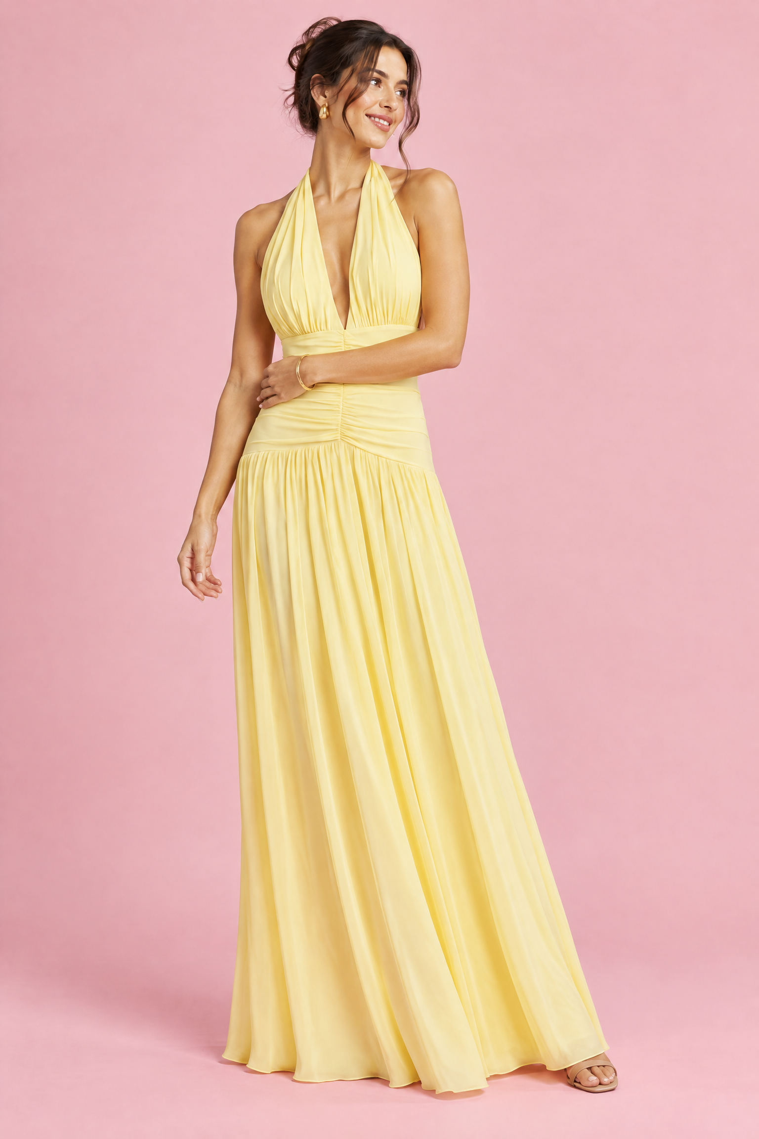 Robe longue jaune à décolleté plongeant et détails froncés | Vue de dos | Lounelle Paris