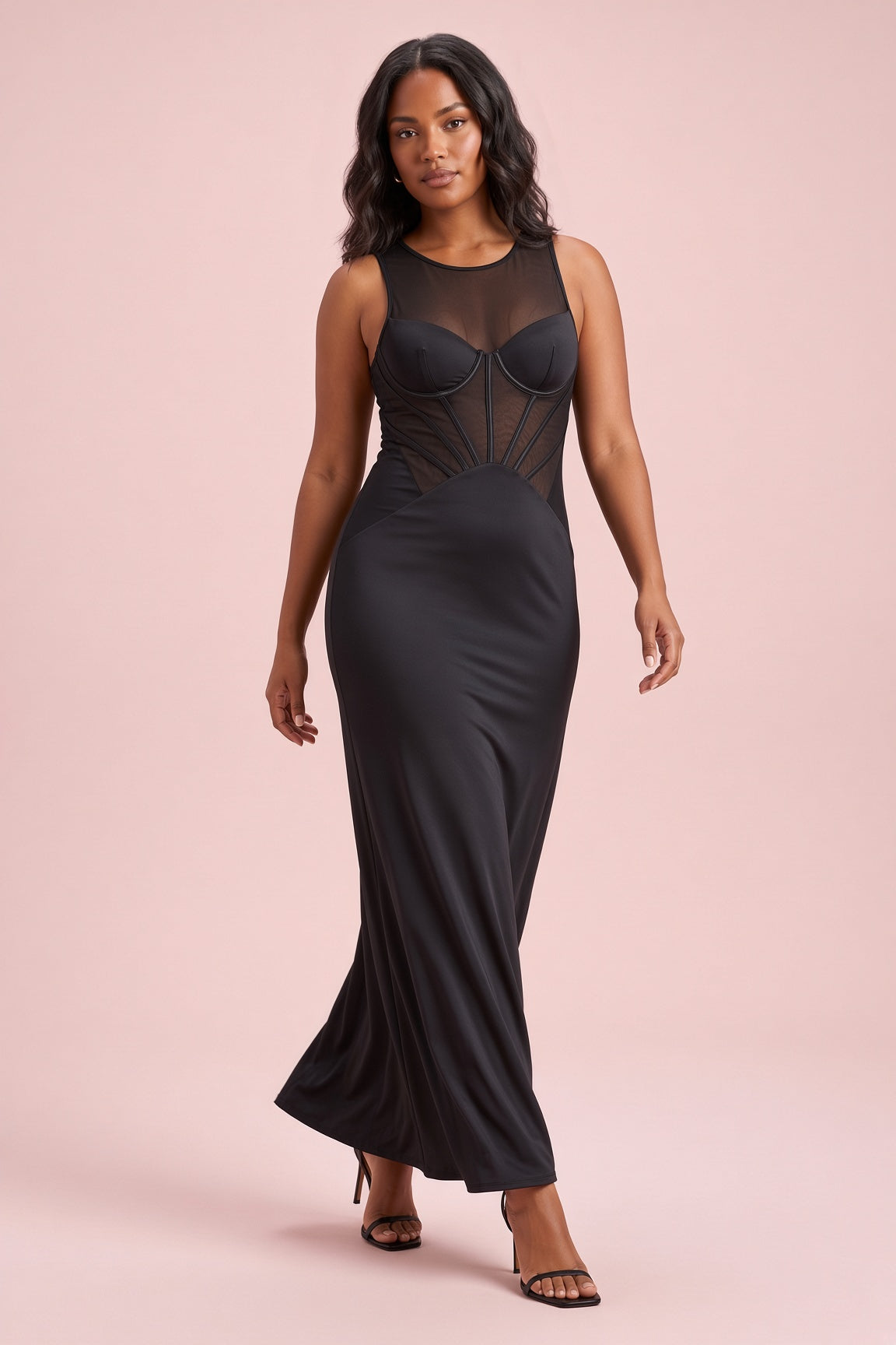 Robe bustier noire à empiècements en résille | Vue en mouvement | Lounelle Paris