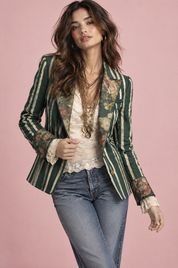Blazer ajusté vert à fleurs et rayures | Vue de face | Lounelle Paris