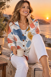 Gilet blanc à capuche boutonné | Deuxième photo lifestyle | Lounelle Paris