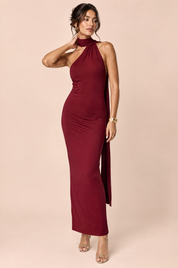 Robe longue bordeaux à encolure asymétrique, avec col | Vue de face | Lounelle Paris