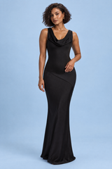 Schwarzes gedrehtes asymmetrisches Maxikleid