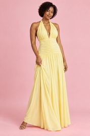 Robe longue jaune à décolleté plongeant et détails froncés | Porté sur une autre silhouette | Lounelle Paris