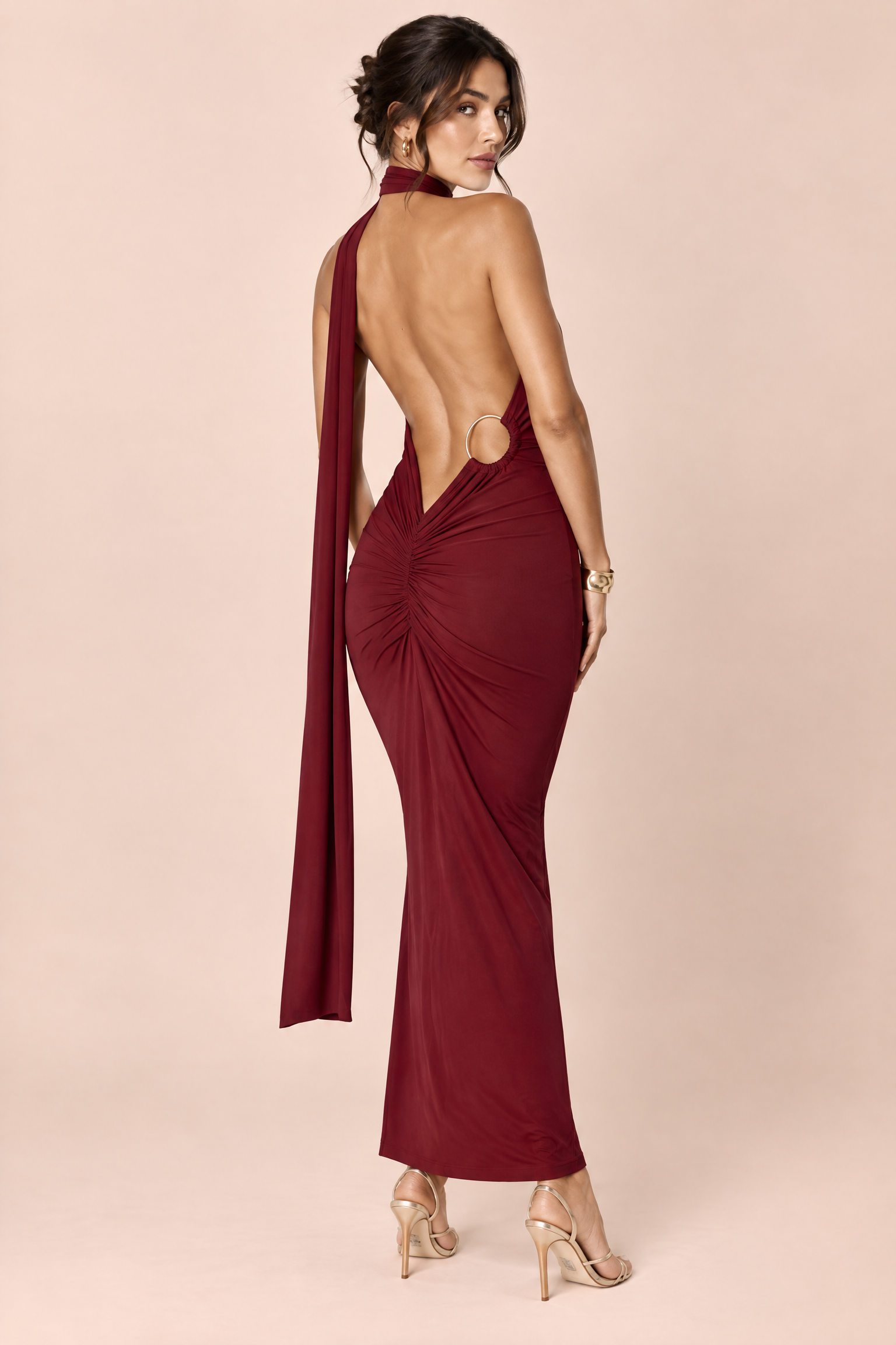 Robe longue bordeaux à encolure asymétrique, avec col | Vue de dos | Lounelle Paris