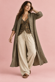 Ensemble olive rayé fluide | Porté sur une autre silhouette | Lounelle Paris