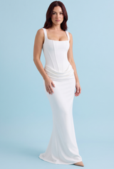 Weißes gerafftes Maxikleid mit eckigem Ausschnitt