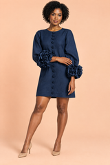Marineblaues Shiftkleid mit Rüschenärmeln