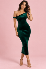 Dunkelgrünes asymmetrisches Samt-Maxikleid mit Twist-Detail