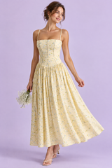 Gelbes Maxikleid mit Korsett-Oberteil