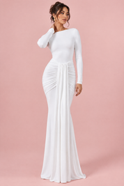 Robe longue blanche à encolure bateau et fronces | Vue de face | Lounelle Paris