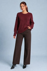 Weiter Pullover mit Brusttasche