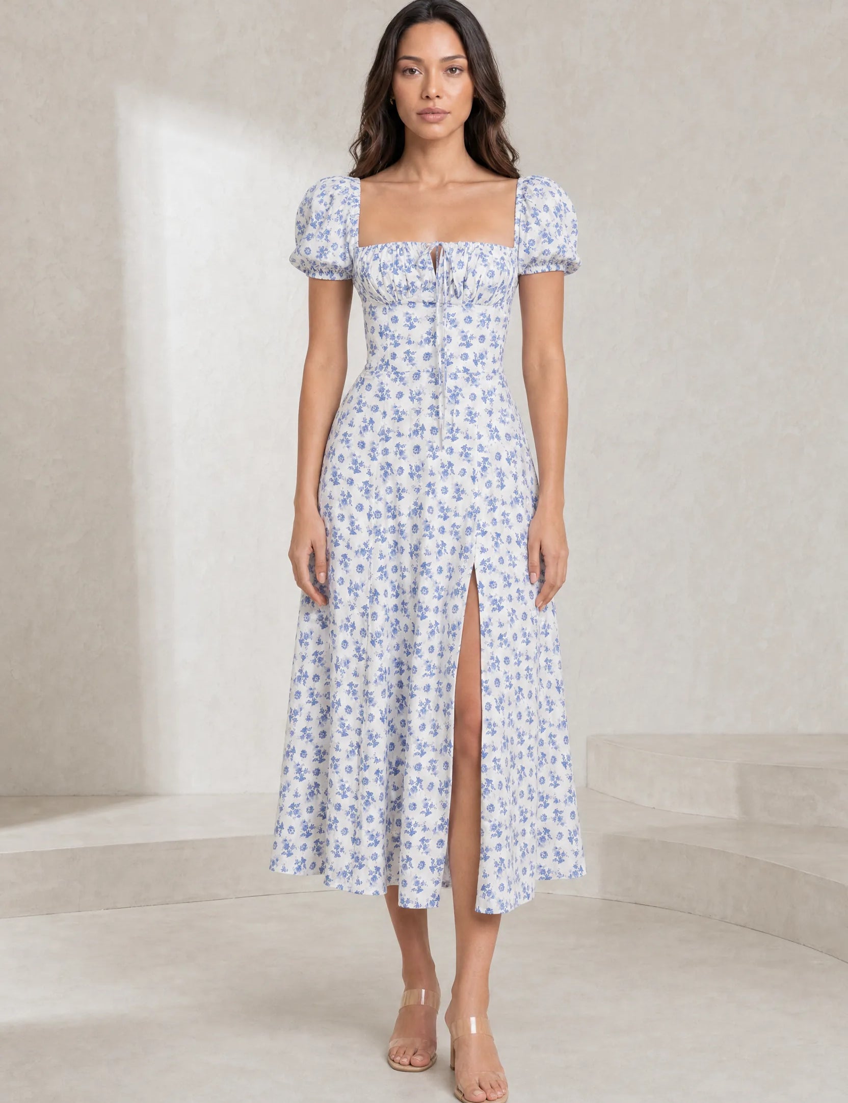Robe bleue encolure carrée manches bouffantes | Lounelle Paris