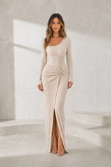 Robe longue col carré fendue