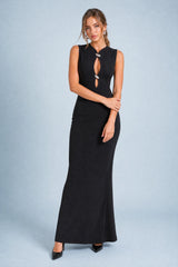 Enganliegendes Kleid mit Lochmuster