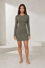 Robe pull vert armée côtelée moulante