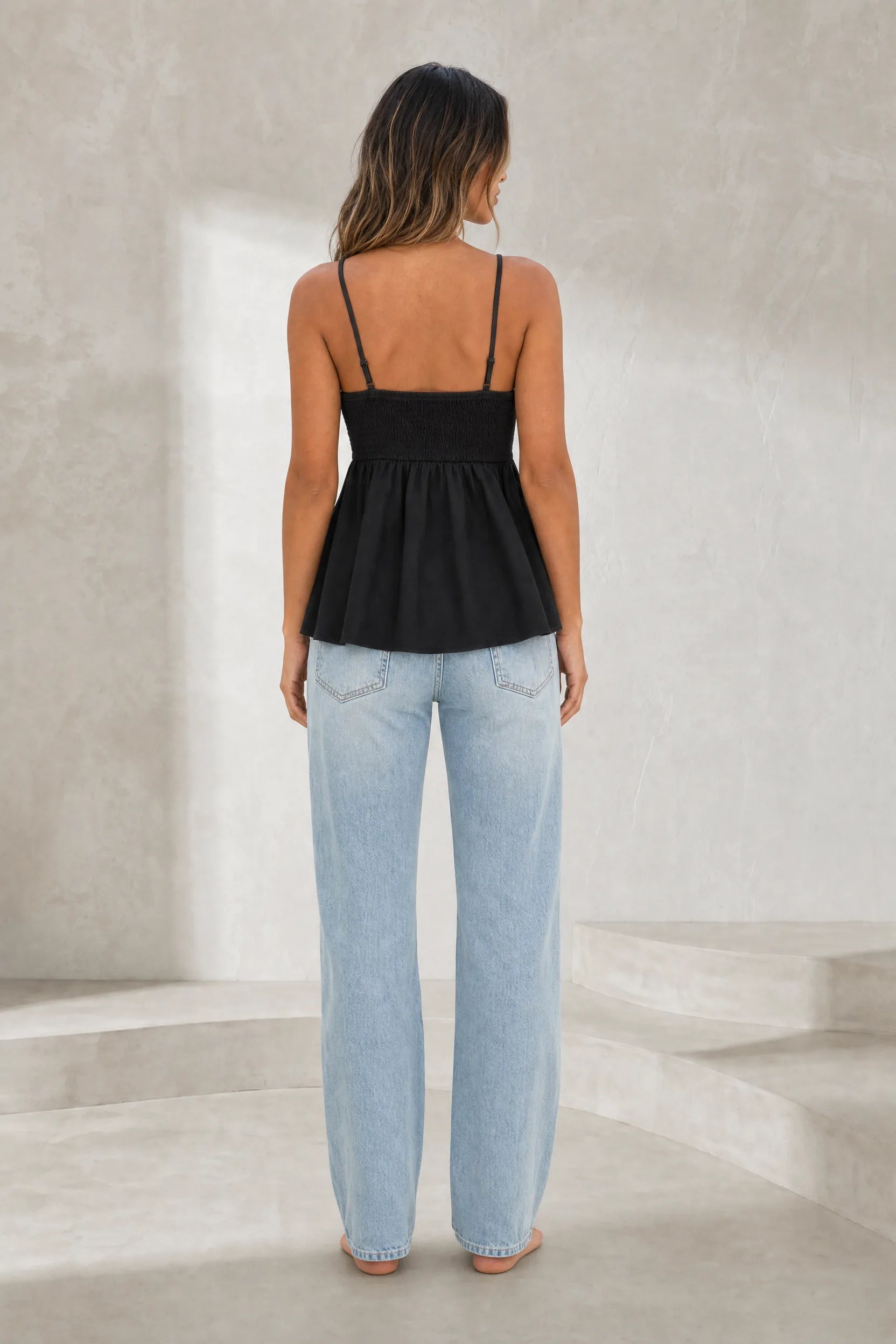Top noir encolure carrée dos smocké | Lounelle Paris