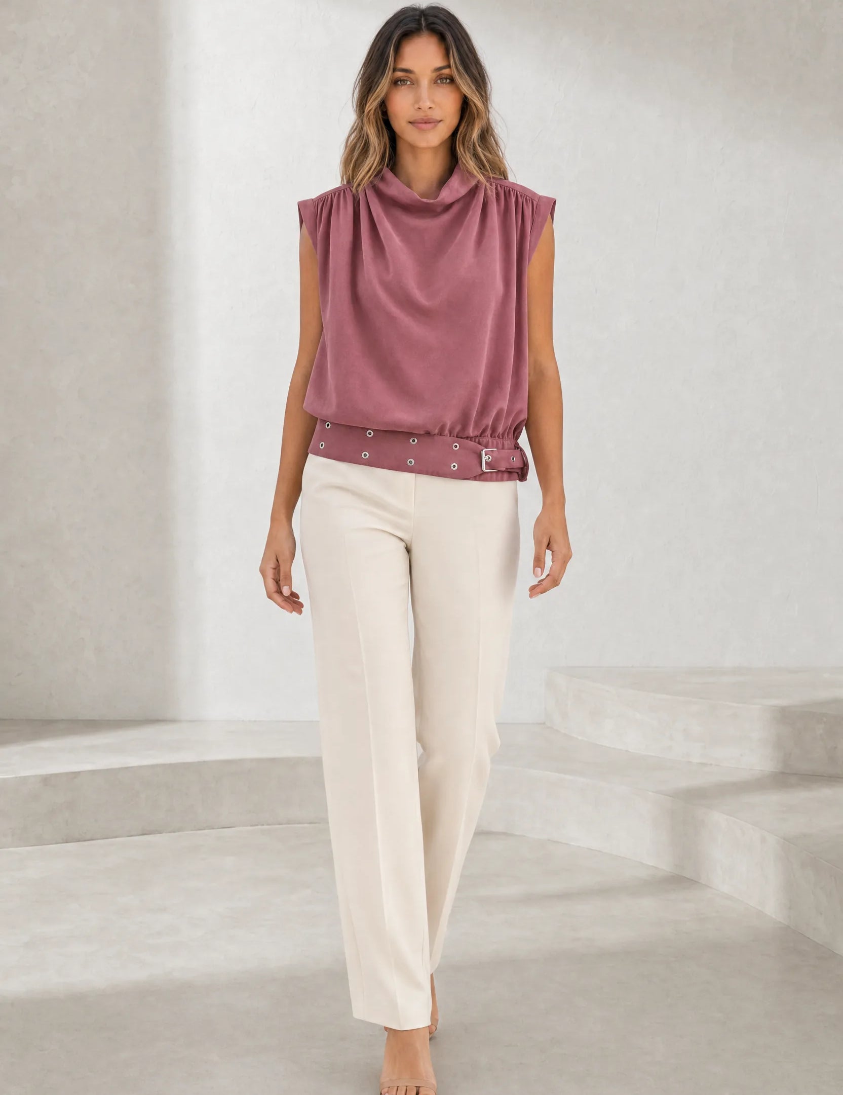 Top rose poudré col montant ceinturé | Lounelle Paris