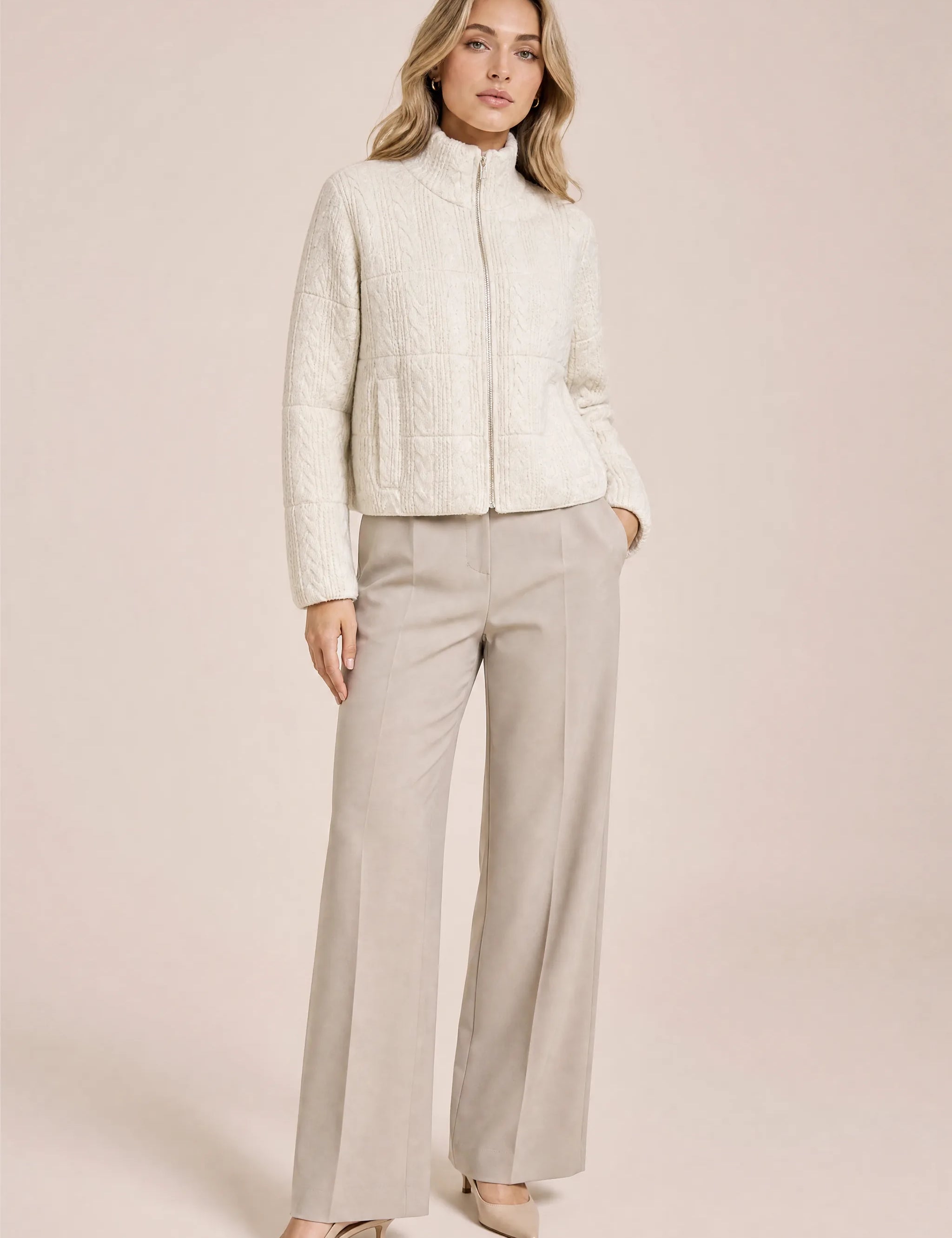 Veste maille beige col montant | Vue de face | Lounelle Paris